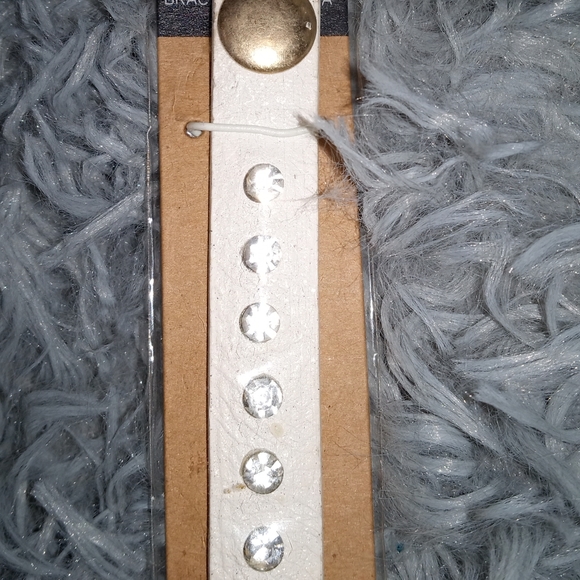 Rhinestone Bracelet - Picture 2 of 5